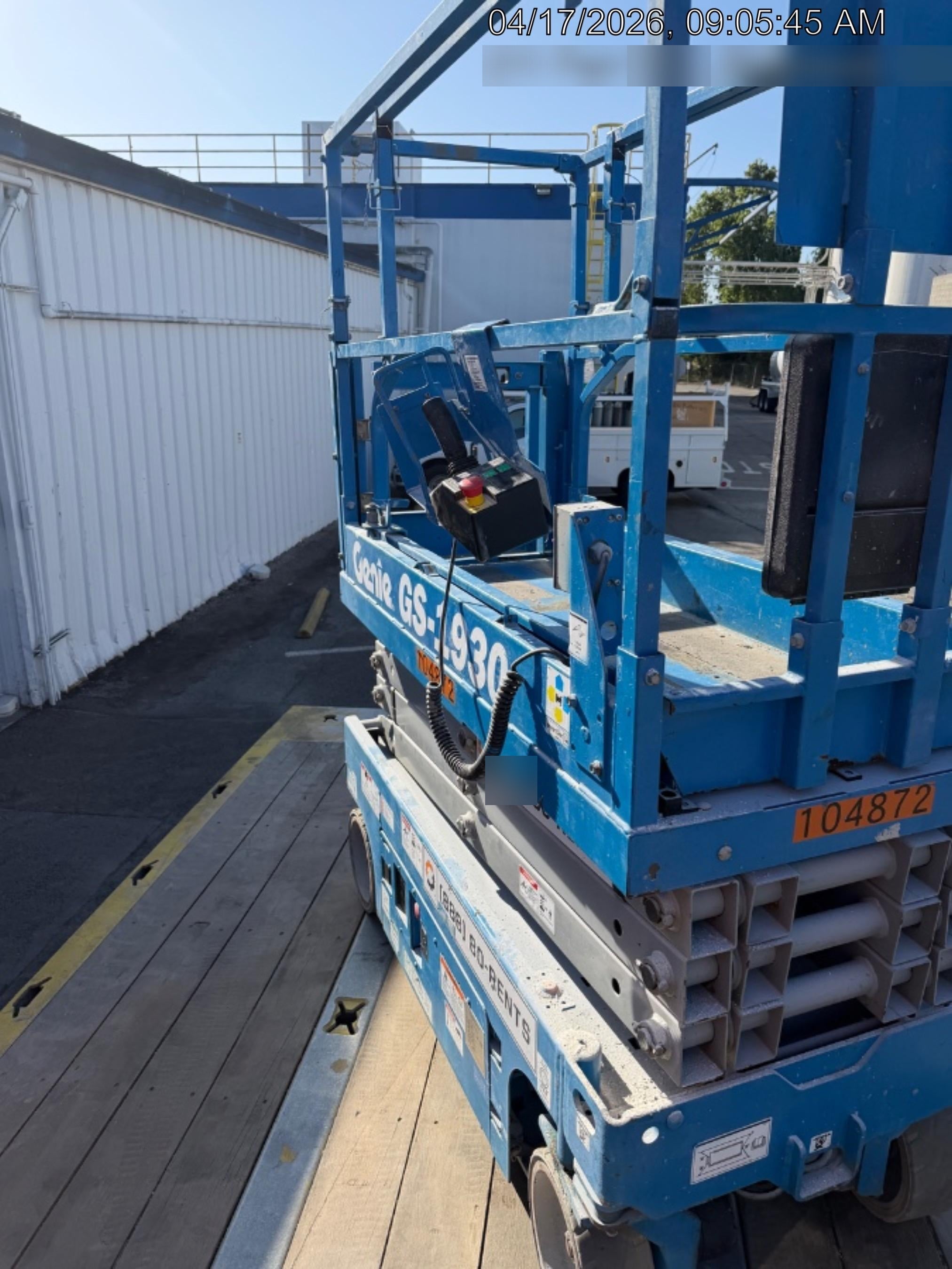 2020 Genie GS-1930 Solid Non Marking Tires, Beacon, Folding rails with half height swing gate, 800W Inverter