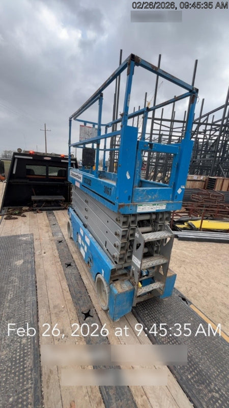 2017 Genie GS-3232 Standard