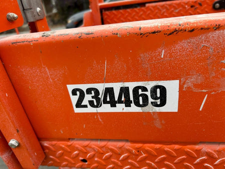 2022 JLG ES1932