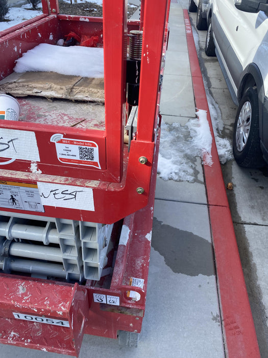 2020 MEC 1330SE Solid NM Tires, Steel Swing out Doors, LCS, Beacon, 900W Invertor