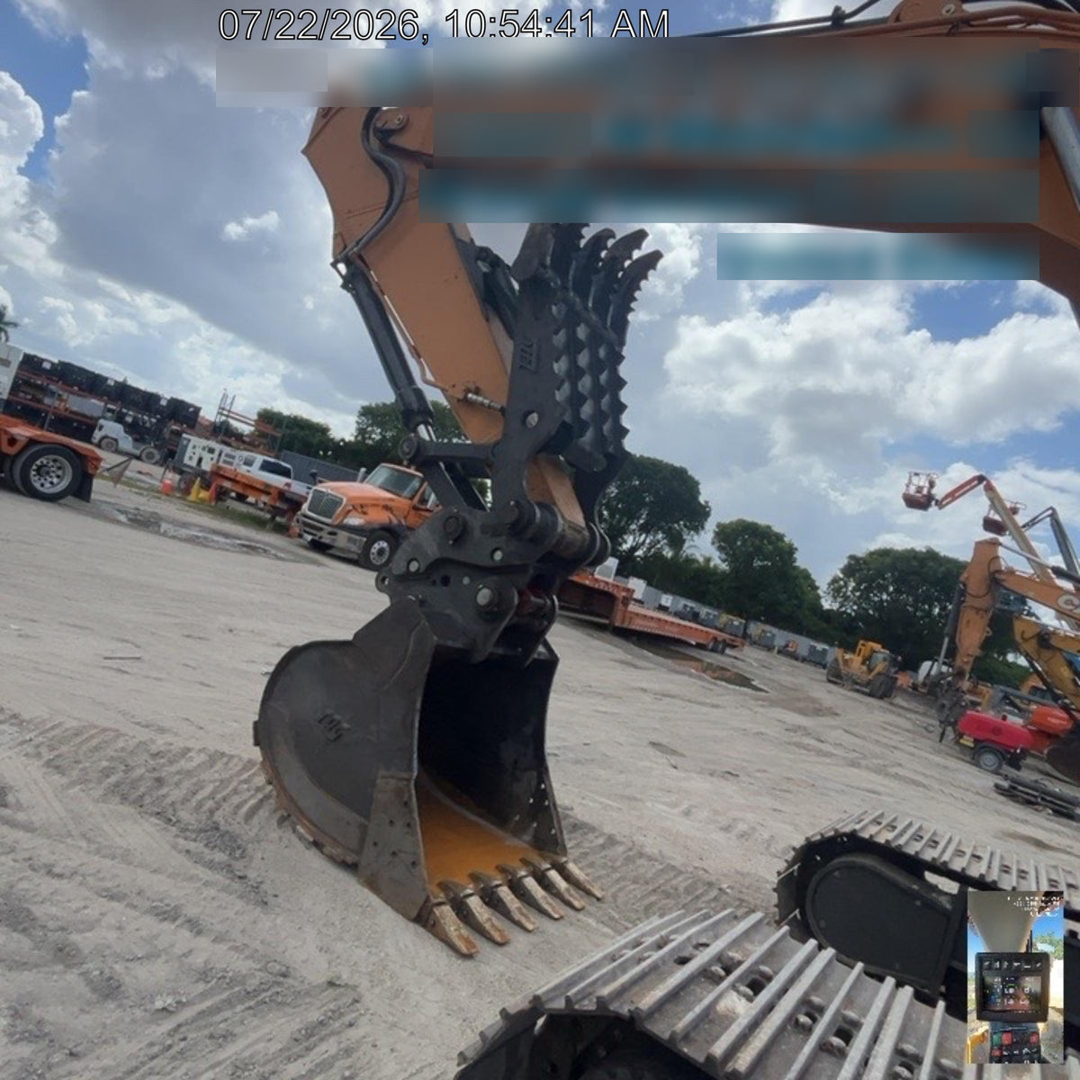 2023 CASE CX260E
