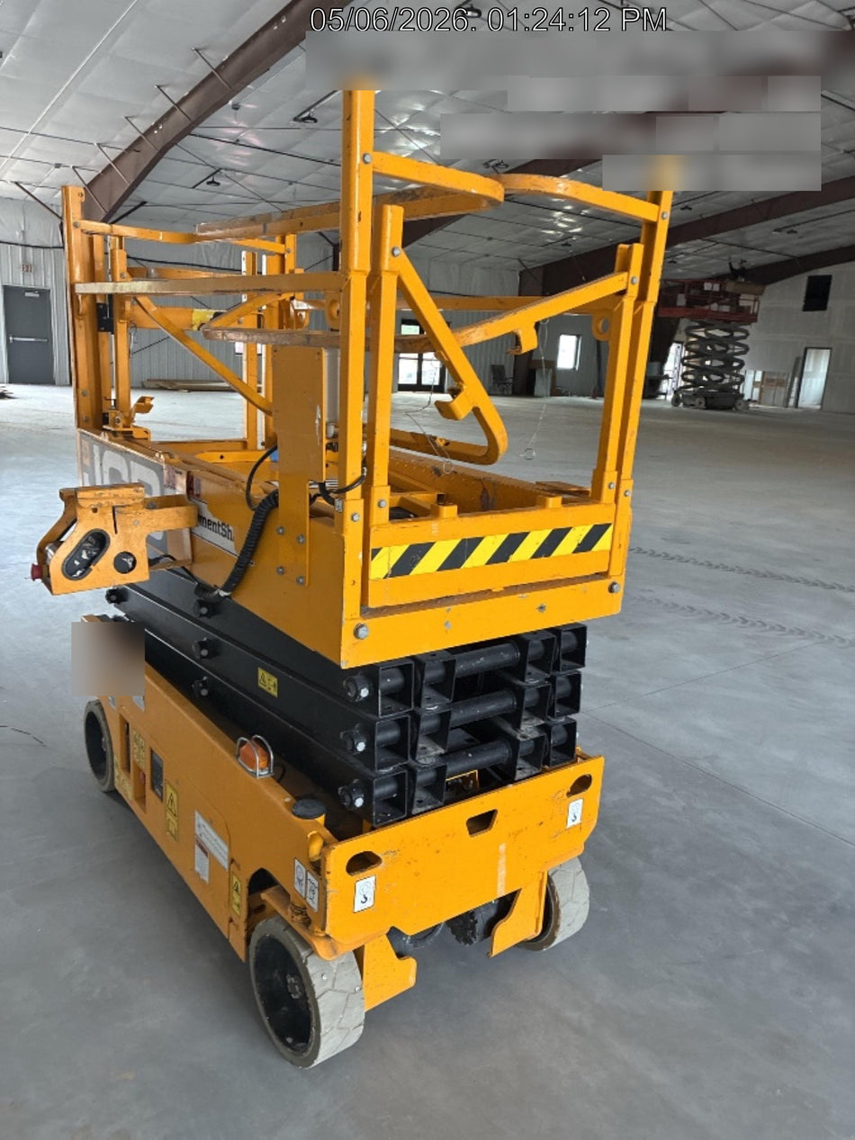 2023 JCB S1930E