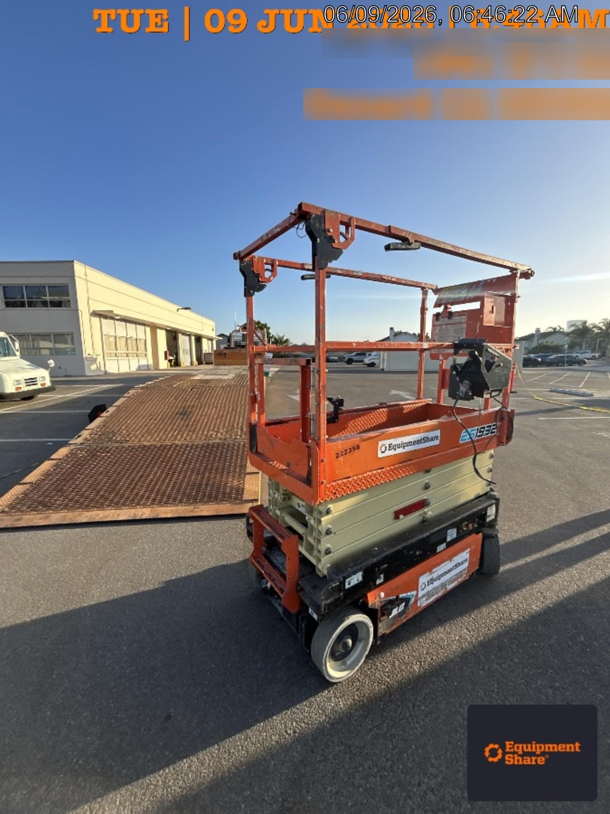 2022 JLG ES1932
