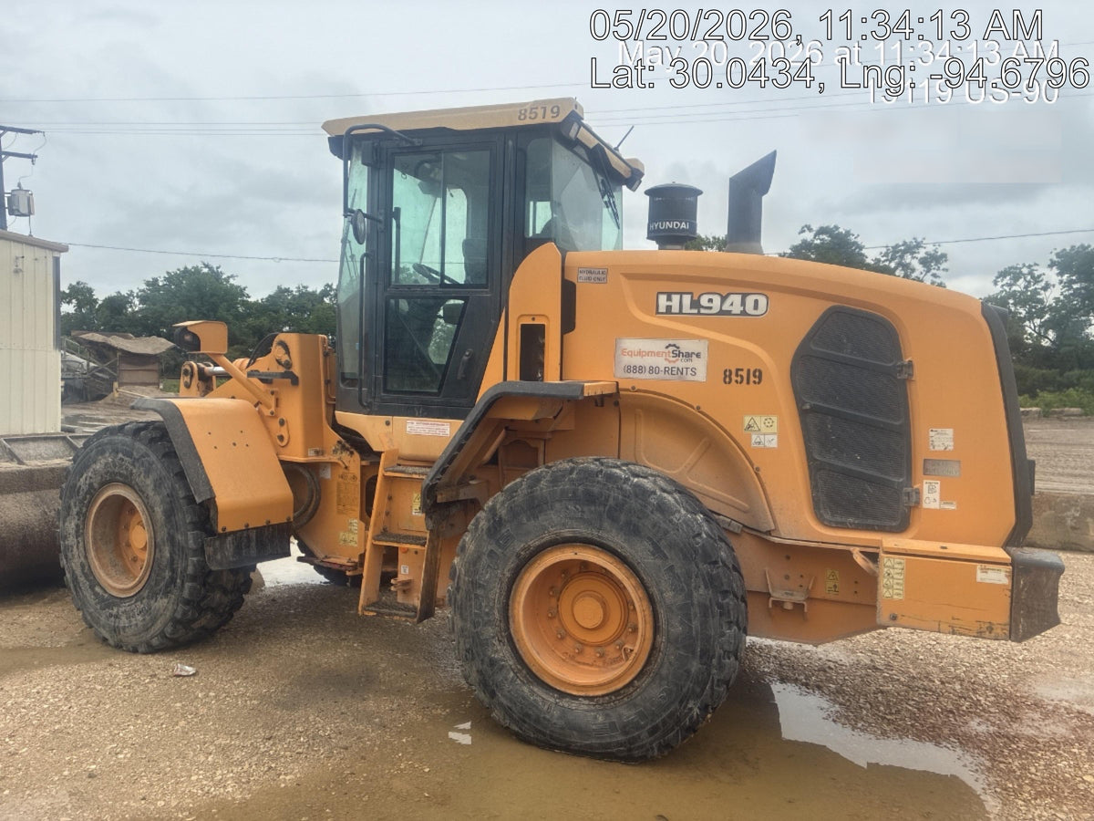 2018 Hyundai HL940 HL 940 Wheel loader, Werk Brau JRB quick coupler, 2.5 yd bucket, and Forks