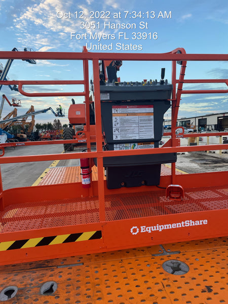 2022 JLG 860SJ