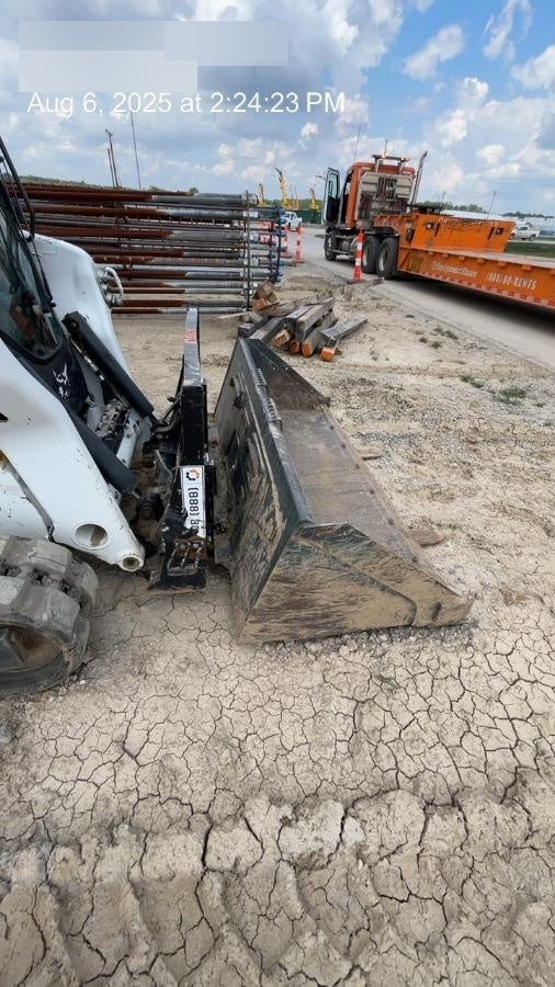 2024 ARROW MATERIAL HANDLING F5100CB