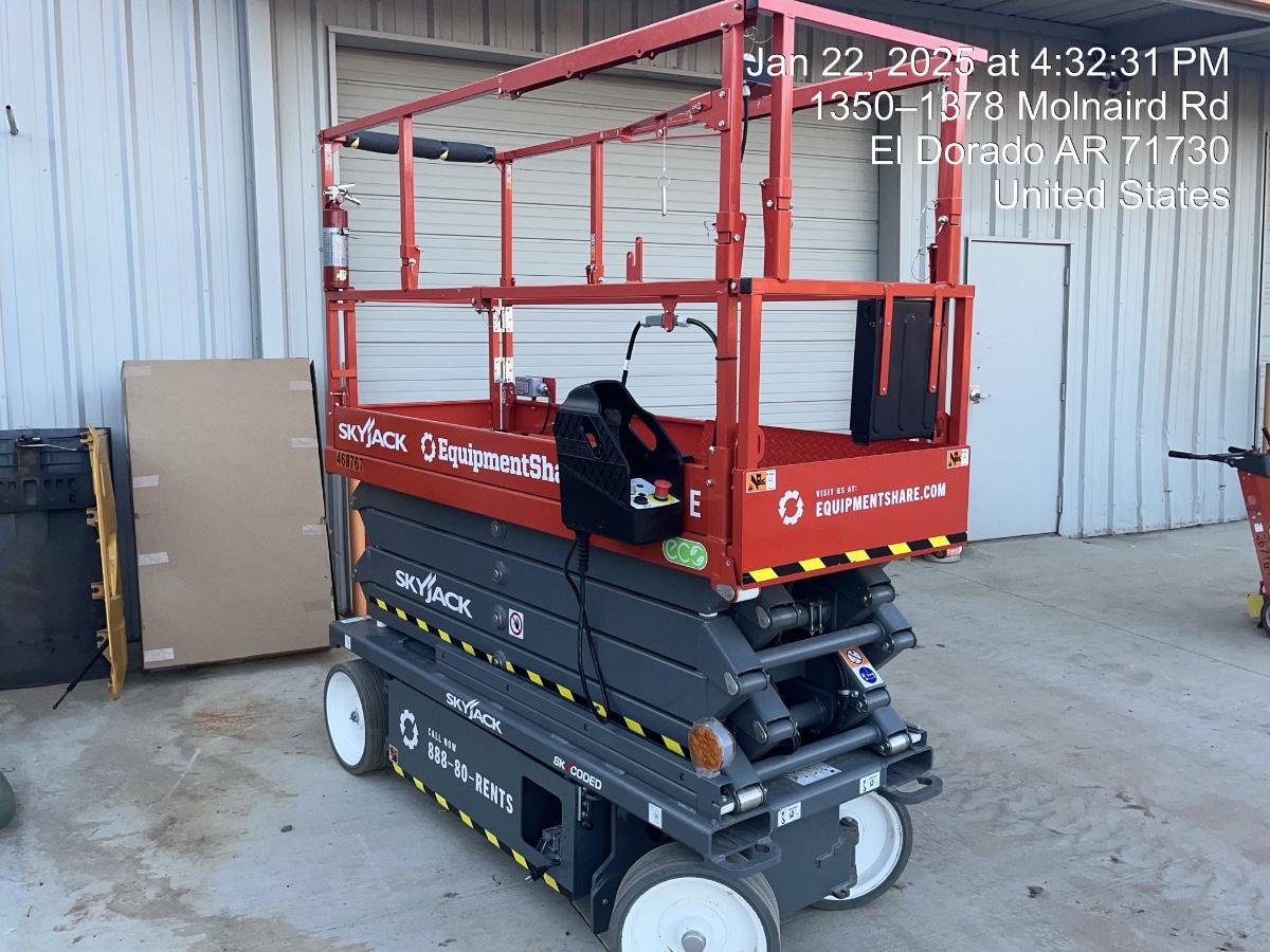 2024 SKYJACK SJ3226