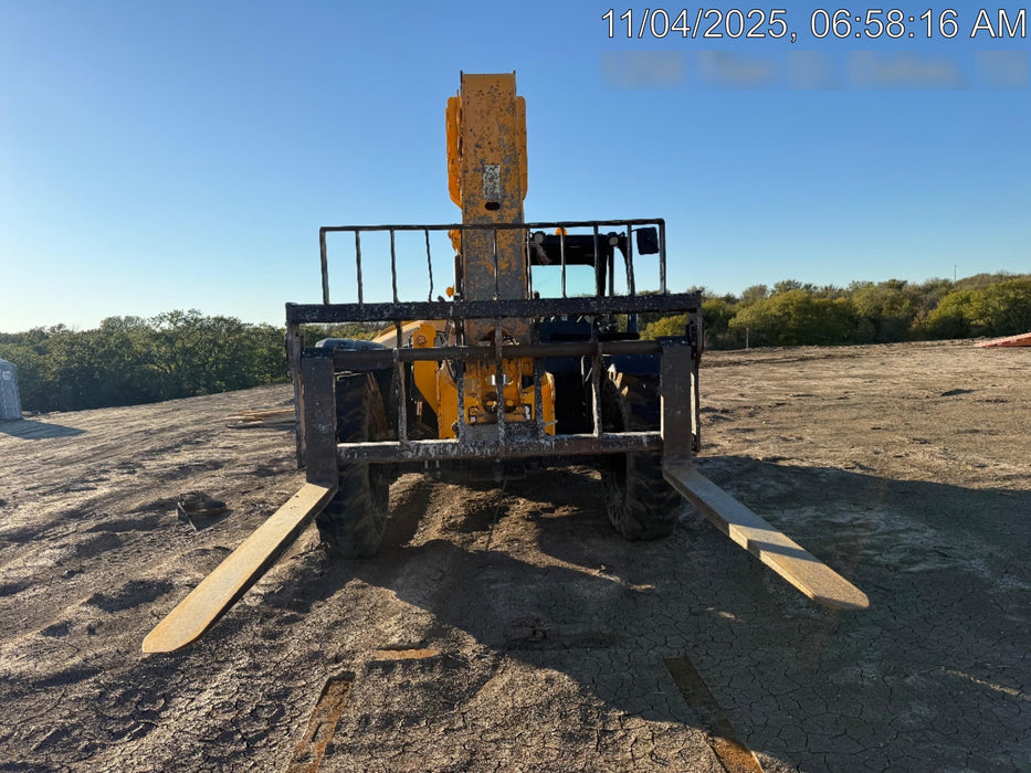 2019 JCB 509-42 Open ROPS, 74 HP, Solid Tires, Worklights, Beacon, Aux Hydraulics, Lifting Eye 66" Carriage/60" Forks