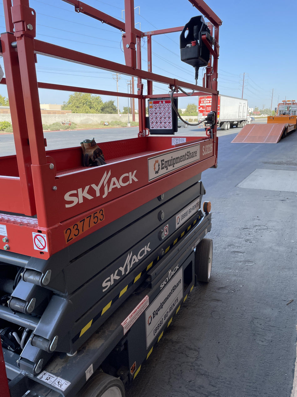 2022 SKYJACK SJ3226