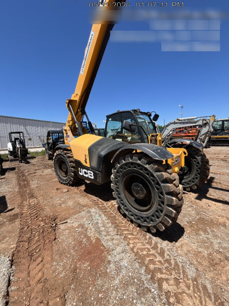 2023 JCB 510-56