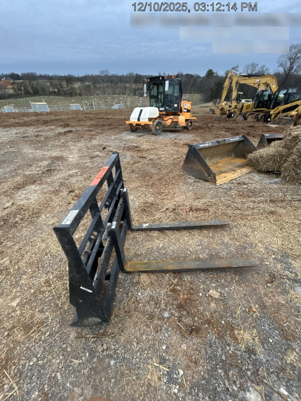 2025 ARROW MATERIAL HANDLING 48" Pallet Forks - Arrow