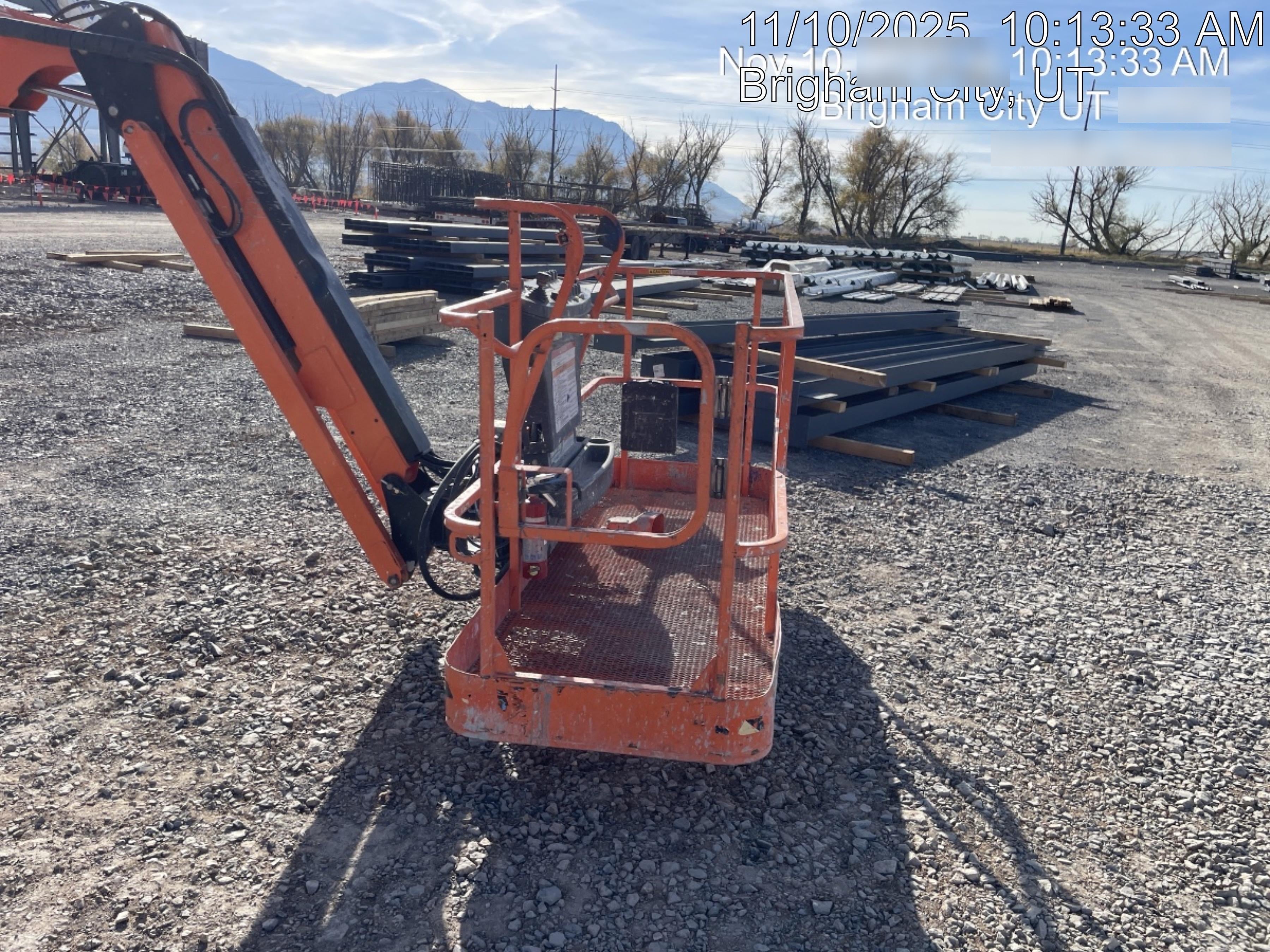 2020 JLG 660SJ