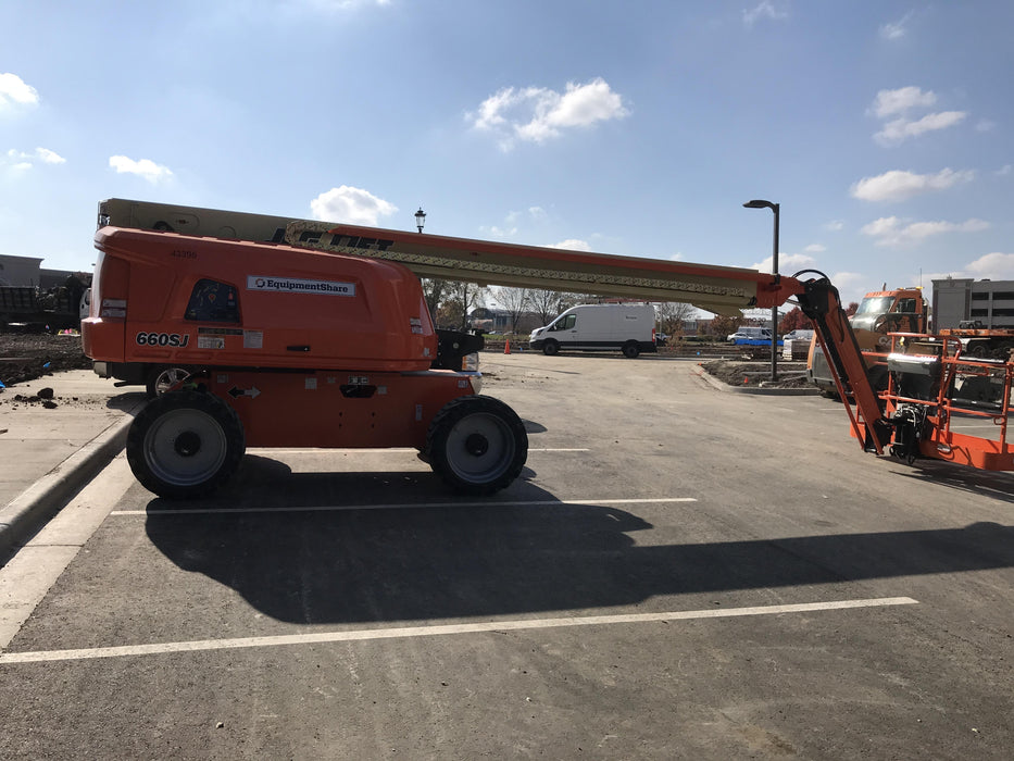 2019 JLG 660SJ
