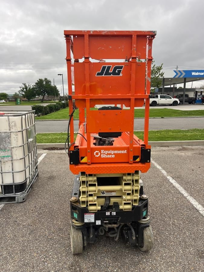 2024 JLG ES1932
