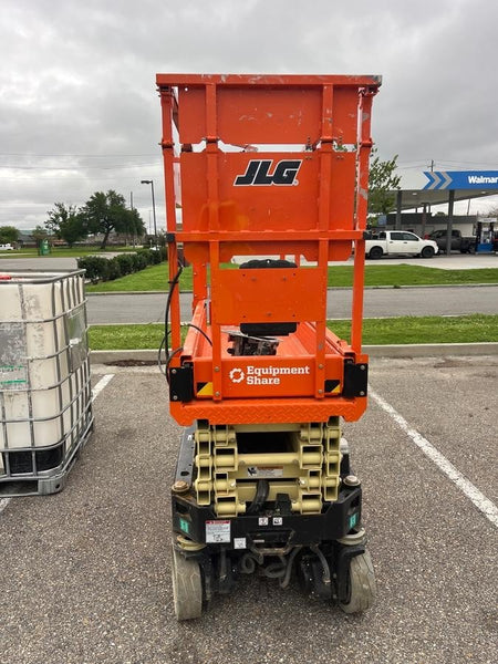 2024 JLG ES1932