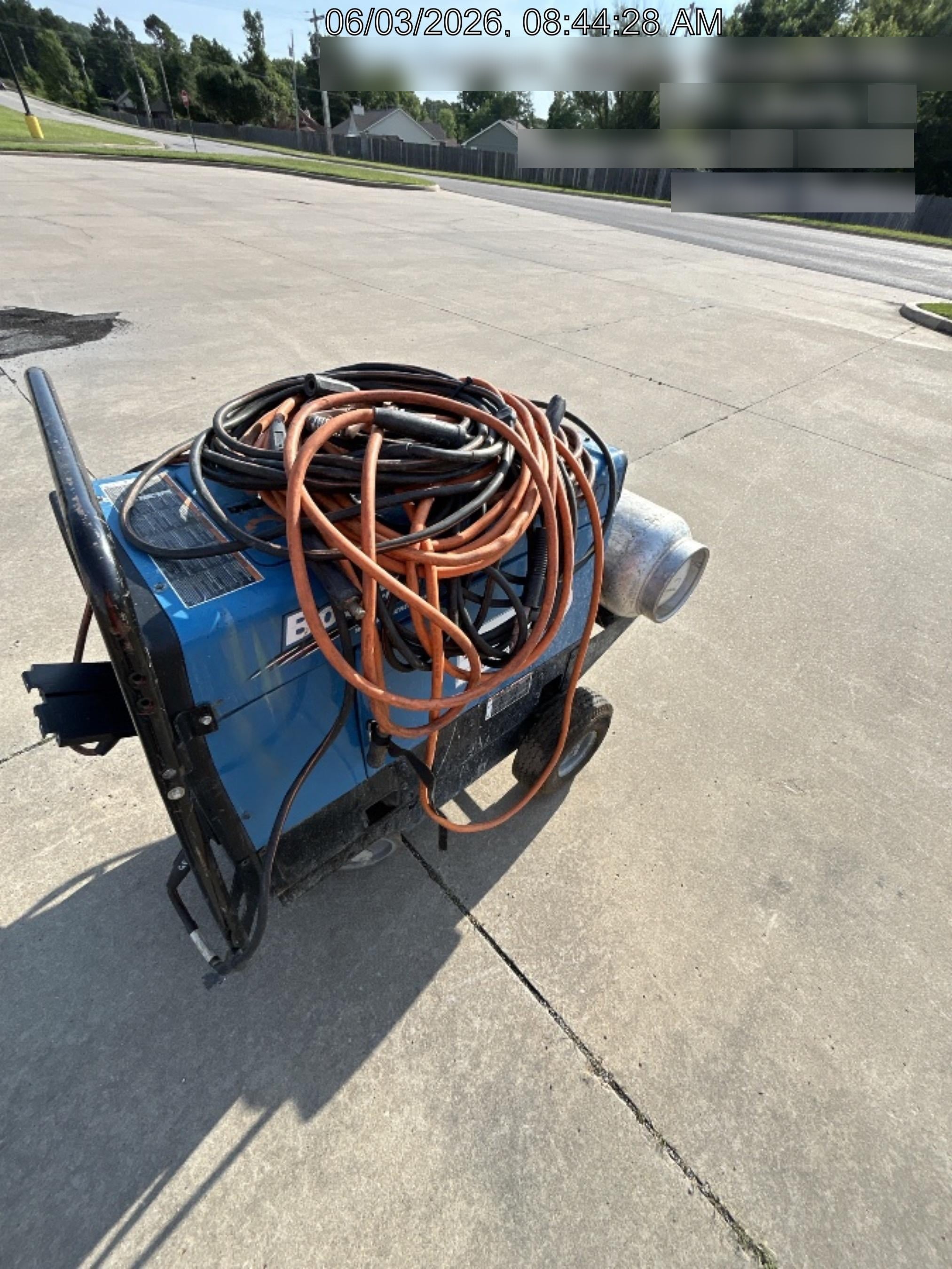 2019 Miller Electric BOBCAT 250 951600 PKG-250 amp Propane Welder, Standard w/Running Gear, Bracket, Hose"250 amp Propane Welder, Standard w/Running Gear, Bracket, Hose