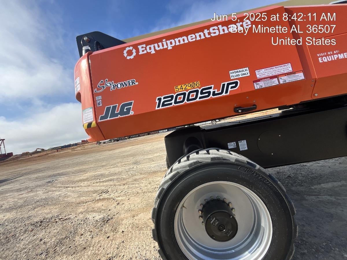 2025 JLG 1200SJP