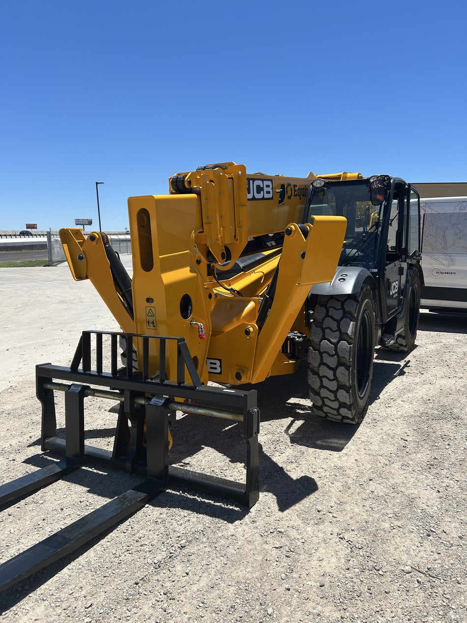 2026 JCB 512-56