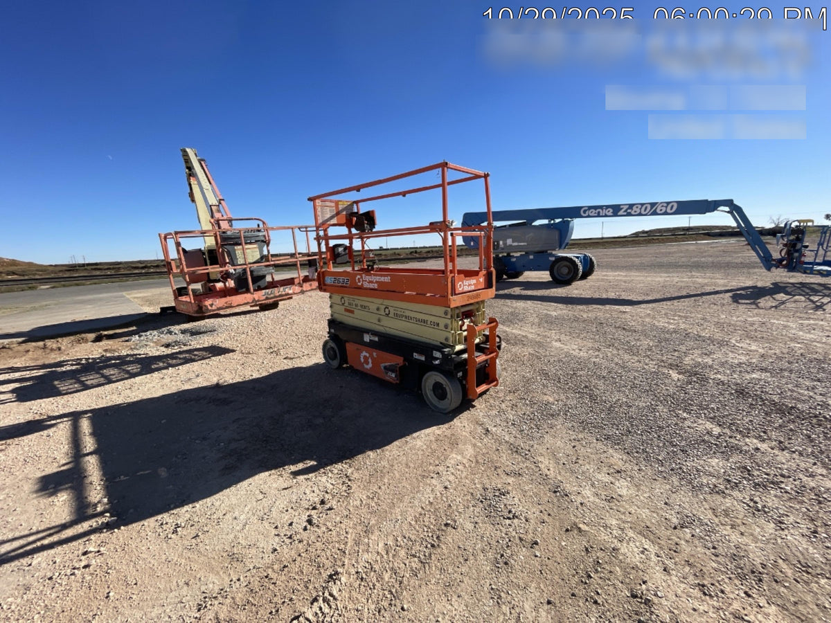 2023 JLG ES2632