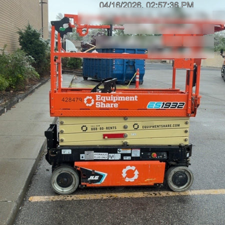2024 JLG ES1932