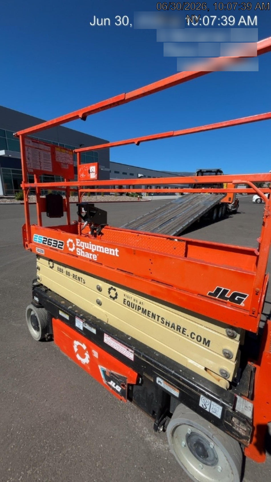 2022 JLG ES2632