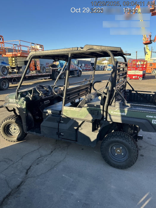 Kawasaki Mule PRO-DXT Kawasaki Mule 4x4 Diesel UTV w/Hard Top, Windshield, Beacon, Backup Alarm, ES Keypad/Hardware Installed