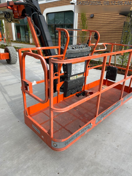 2019 JLG 660SJ