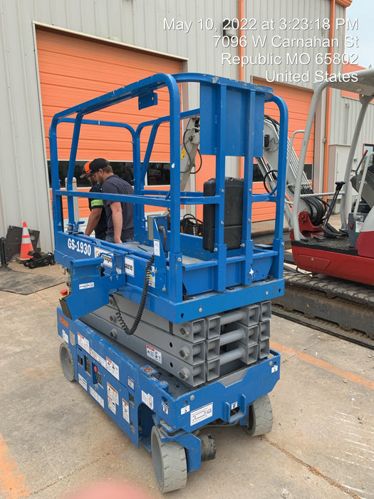 2019 Genie GS-1930 Fixed Rails with Chain Entry