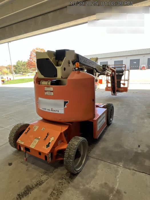 2019 JLG E400AJPN