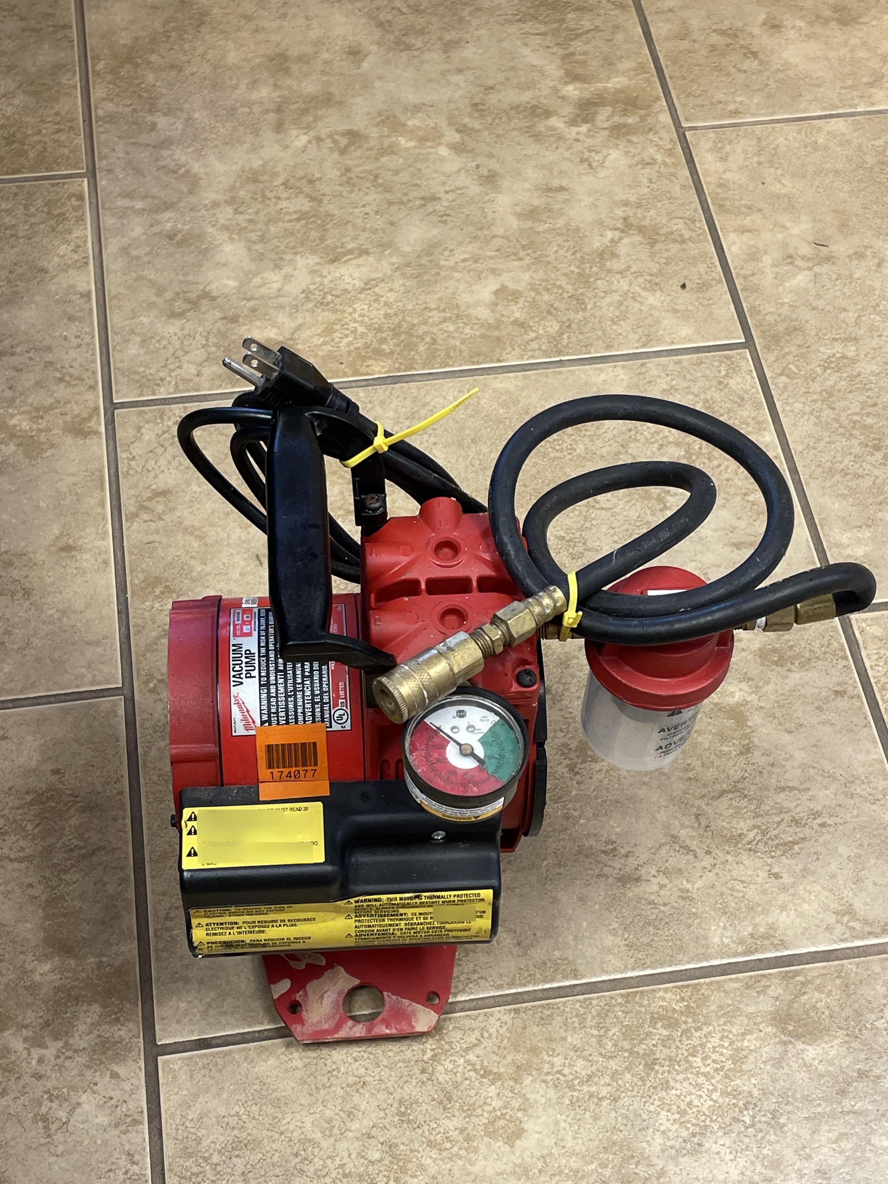 2021 MILWAUKEE MXF301-2CXS