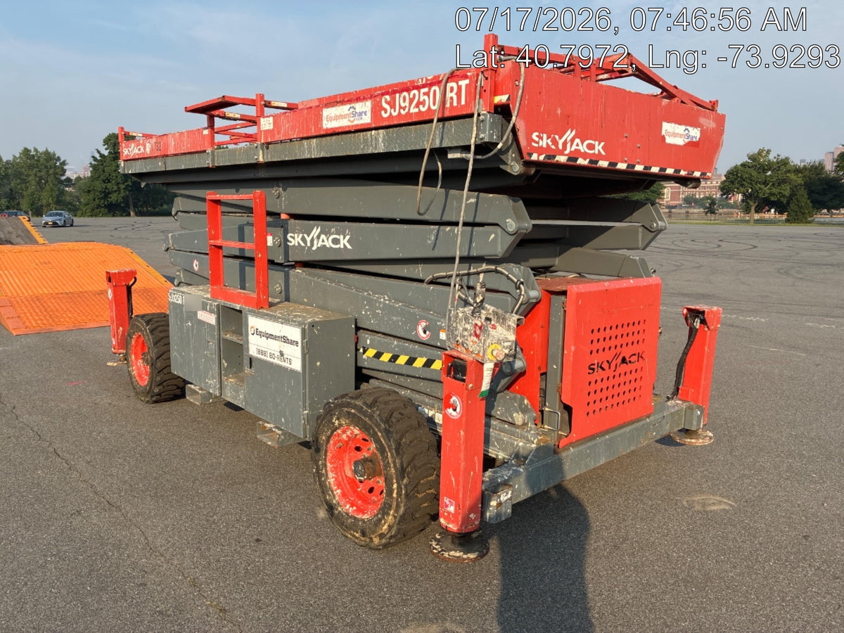 2016 SKYJACK SJ9250 RT