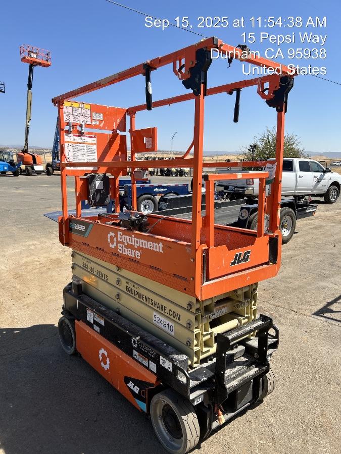 2025 JLG ES1932