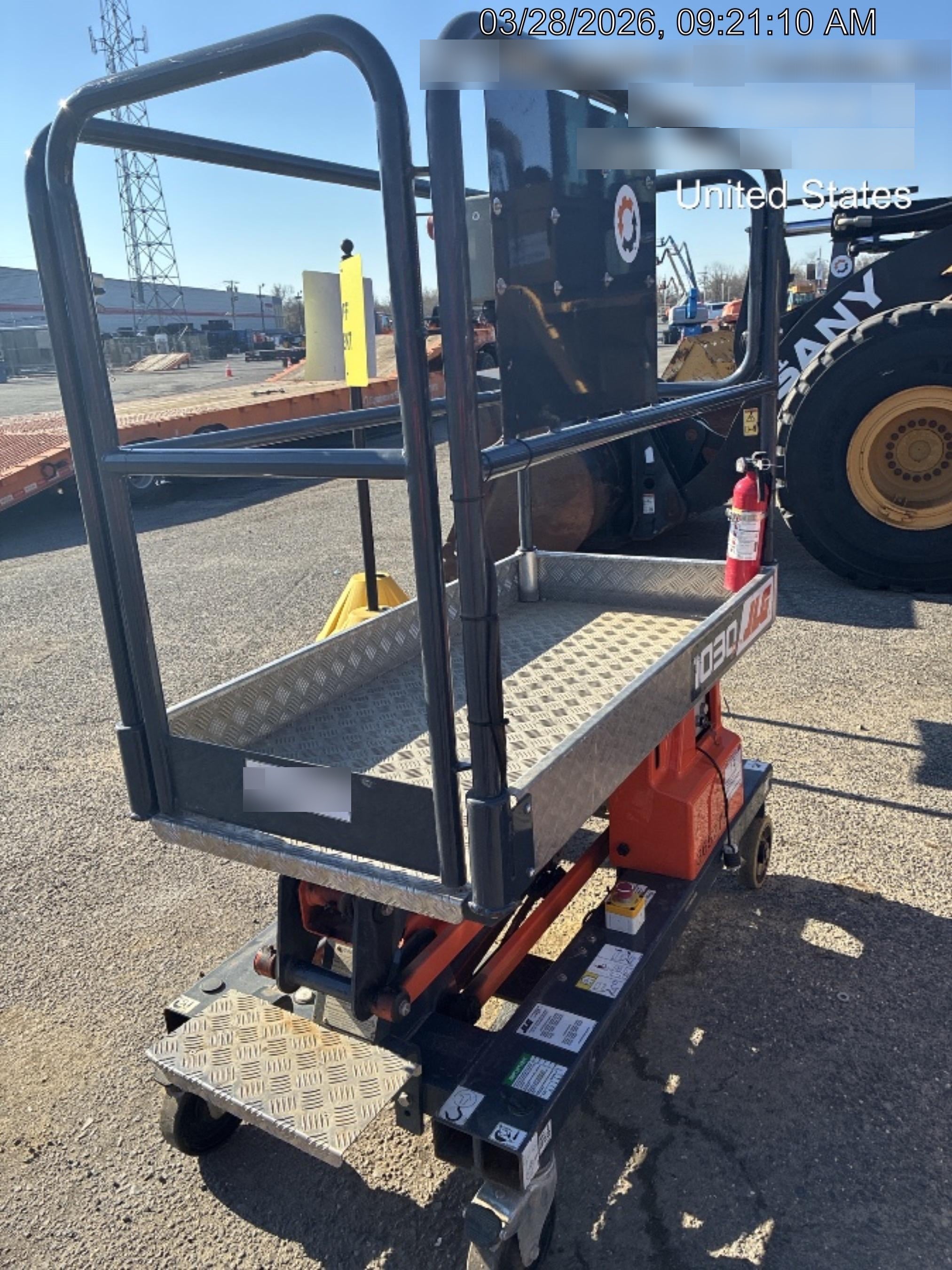 2023 JLG 1030P