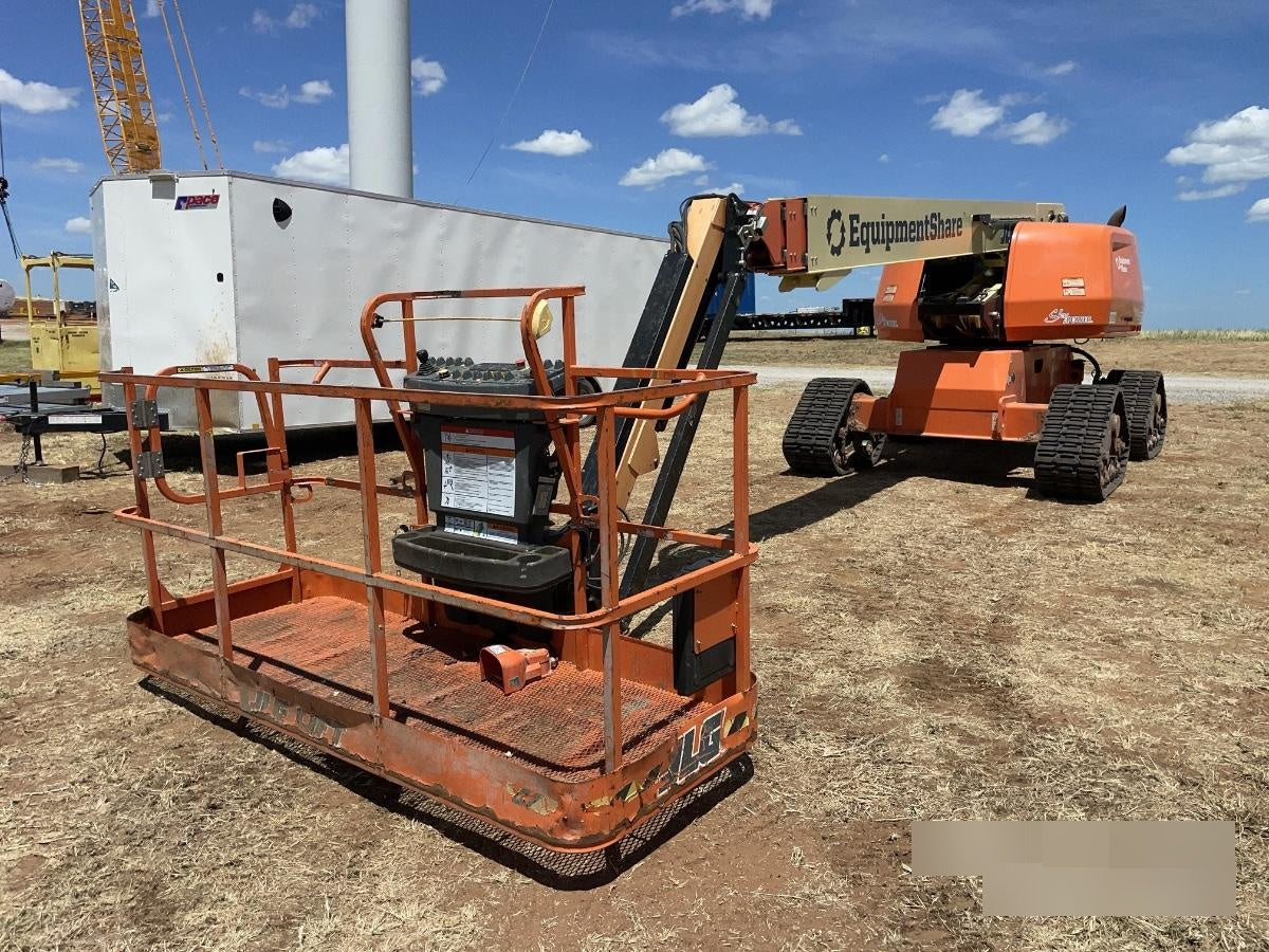 2022 JLG 660SJ Quad Track