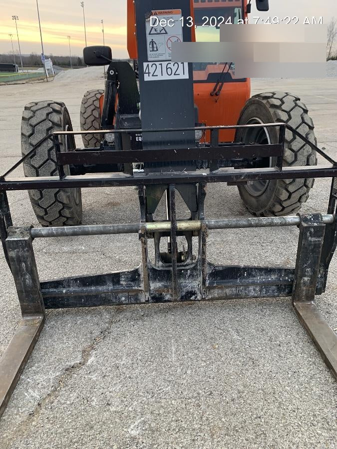2024 SKYTRAK 8042