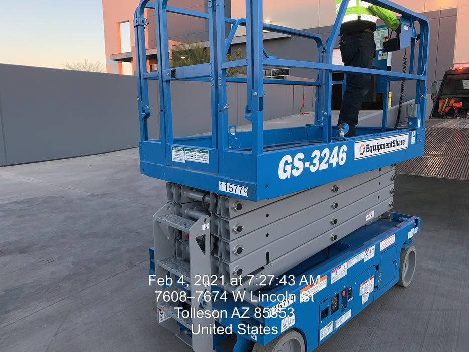 2020 Genie GS-3246 Standard, Folding full height swing gate