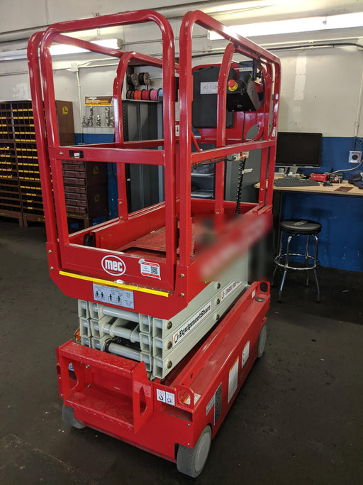 2020 MEC 1330SE Solid NM Tires, Steel Swing out Doors, LCS, Beacon, 900W Invertor