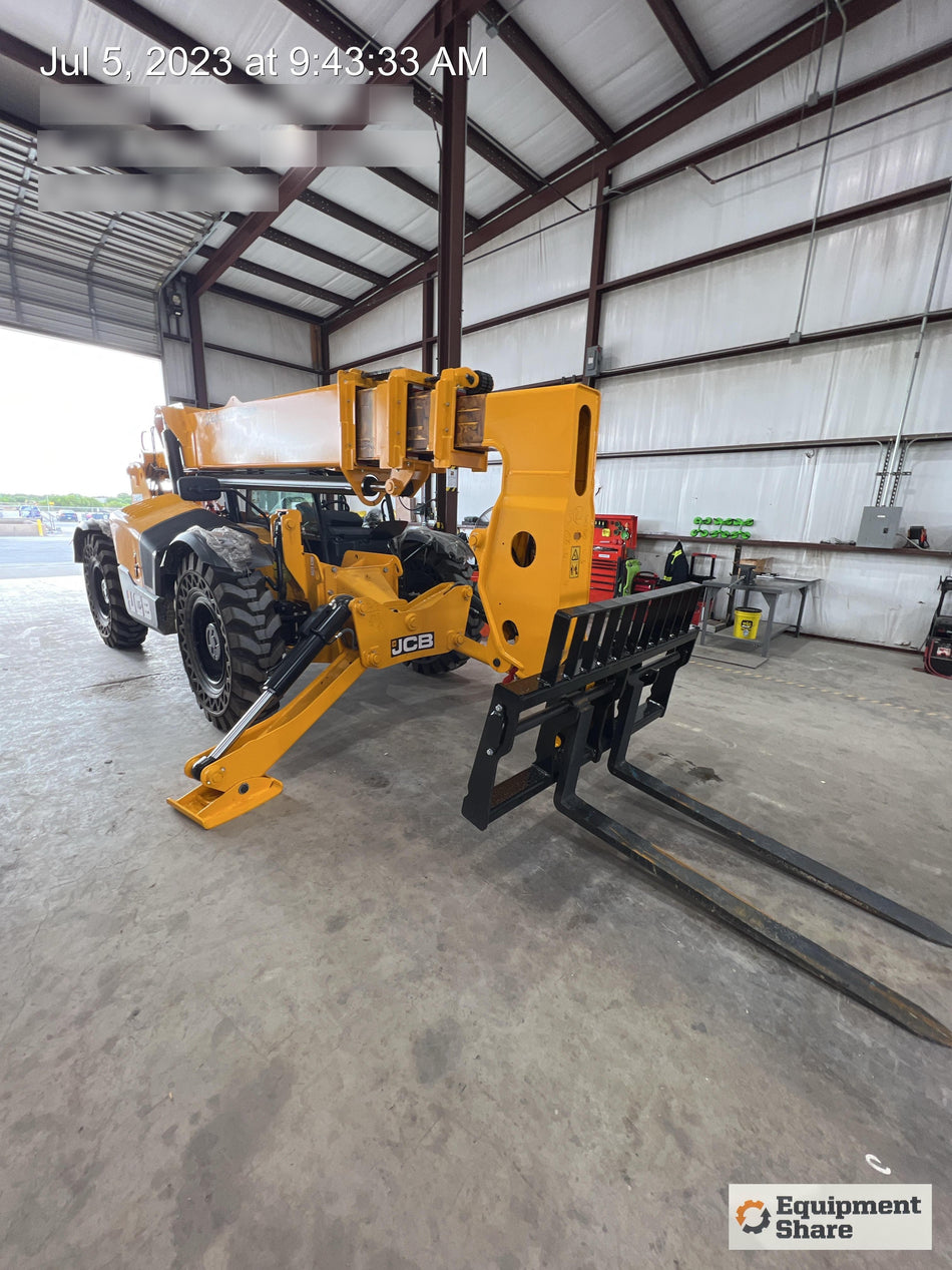 2023 JCB 510-56
