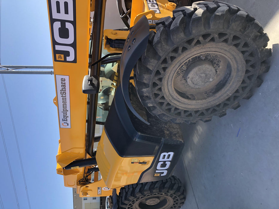 2019 JCB 509-42 Cab/Heat/Air, 74 HP, Solid Tires, STD Worklight, Beacon, Aux Hydraulics, Lifting Eye, Back up Alarm 66" Carriage/60" Forks