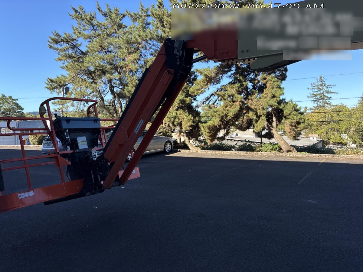 2019 JLG 660SJ