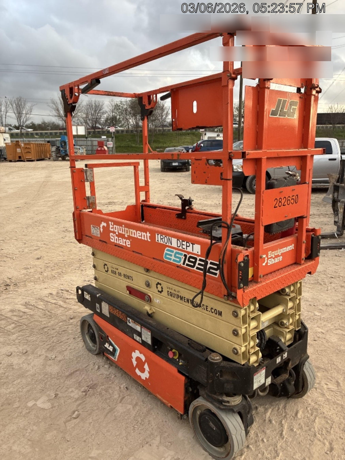 2022 JLG ES1932
