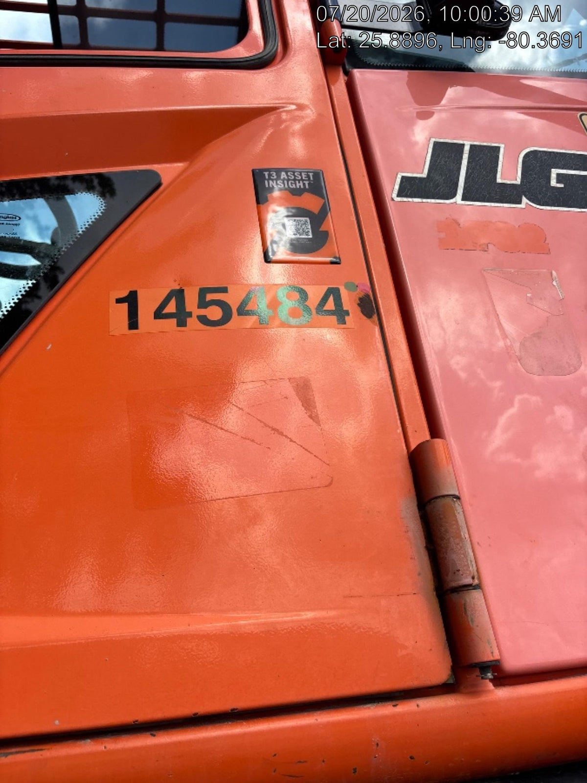 2021 JLG 1732