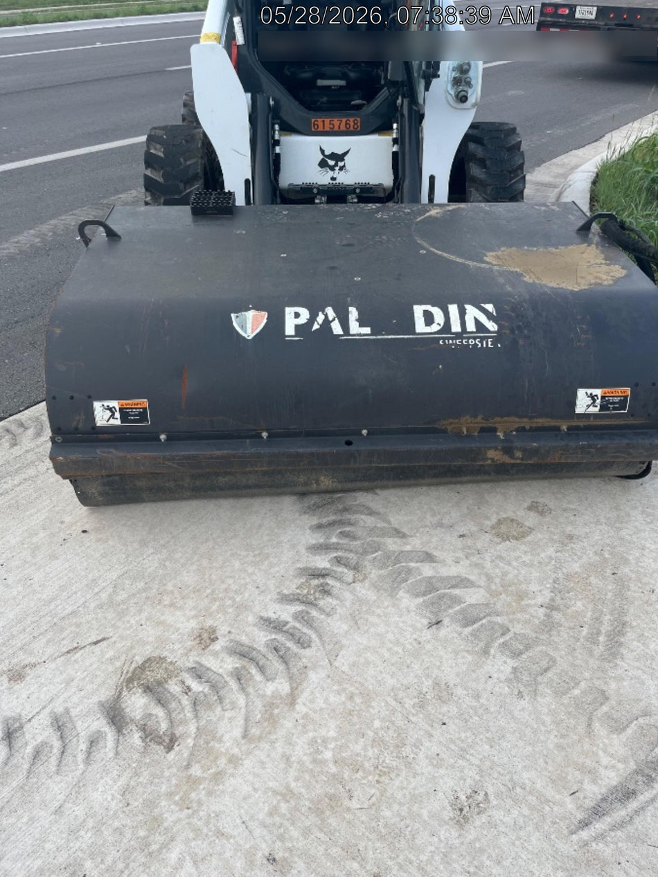 2021 PALADIN Sweepster SB72