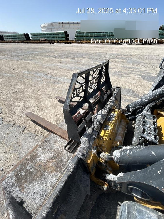 2020 EMKAY 48" Pallet Forks - Emkay