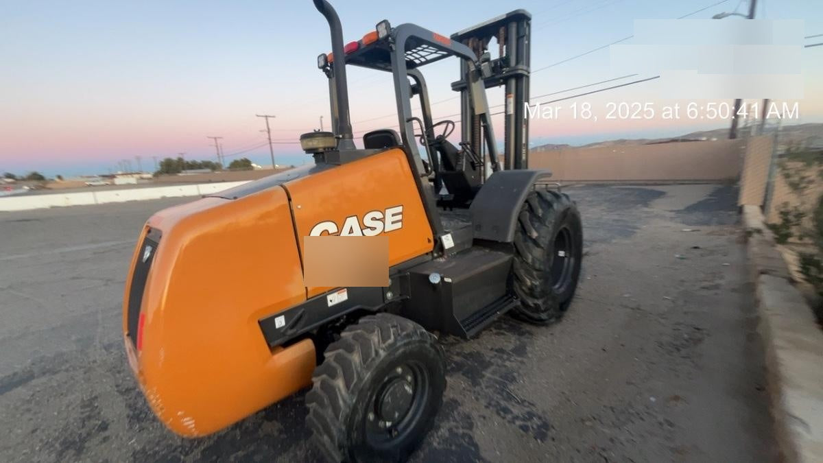 2023 CASE 588H