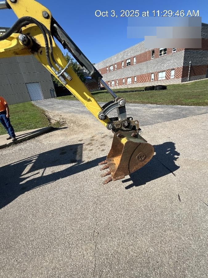 2018 Wacker Neuson EZ28 Wacker Neuson EZ28 w/Manual QC, Buckets: 24" ,18"