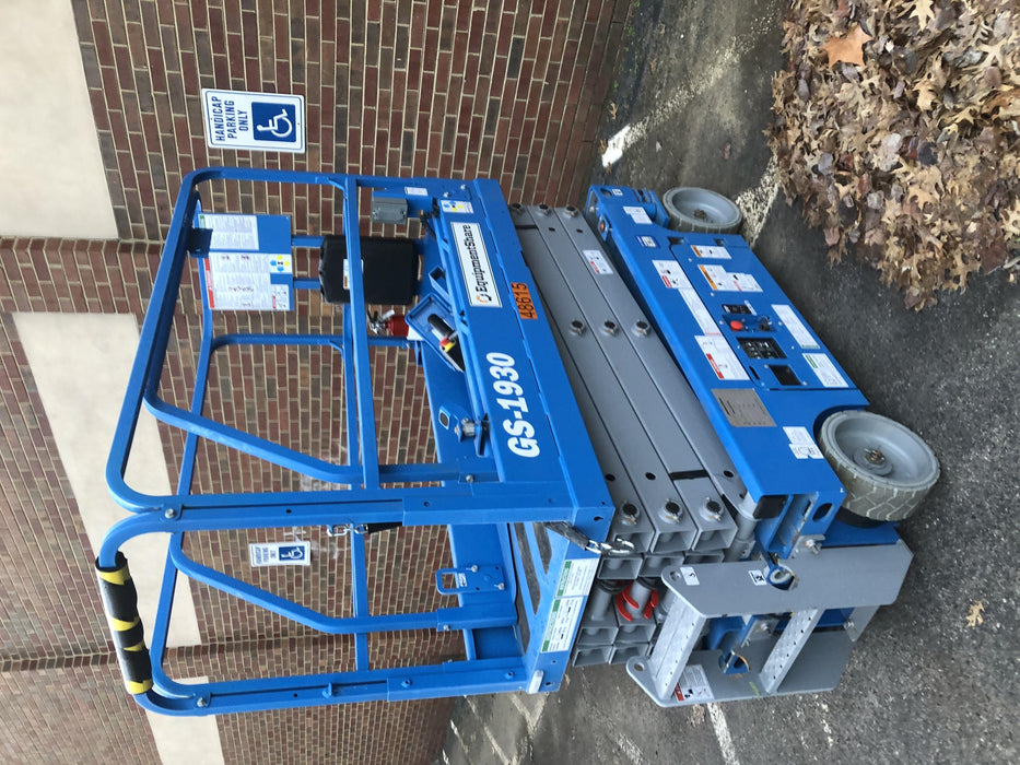 2019 Genie GS-1930 Fixed Rails with Chain Entry