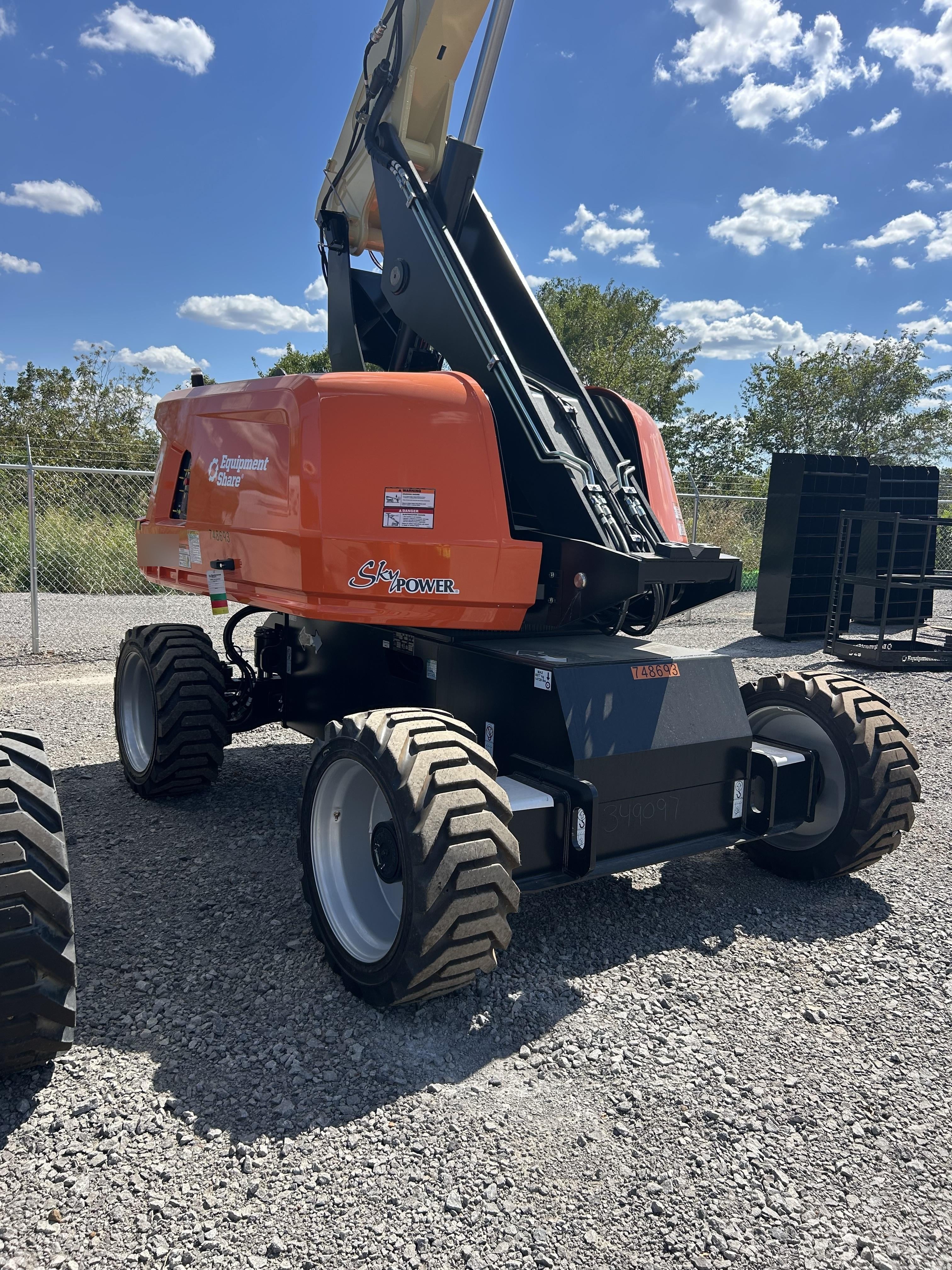 2026 JLG 660SJ