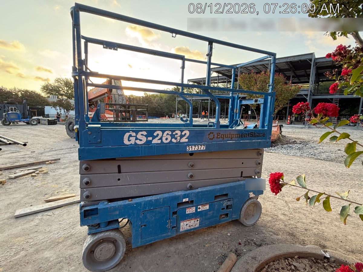 2023 GENIE GS-2632