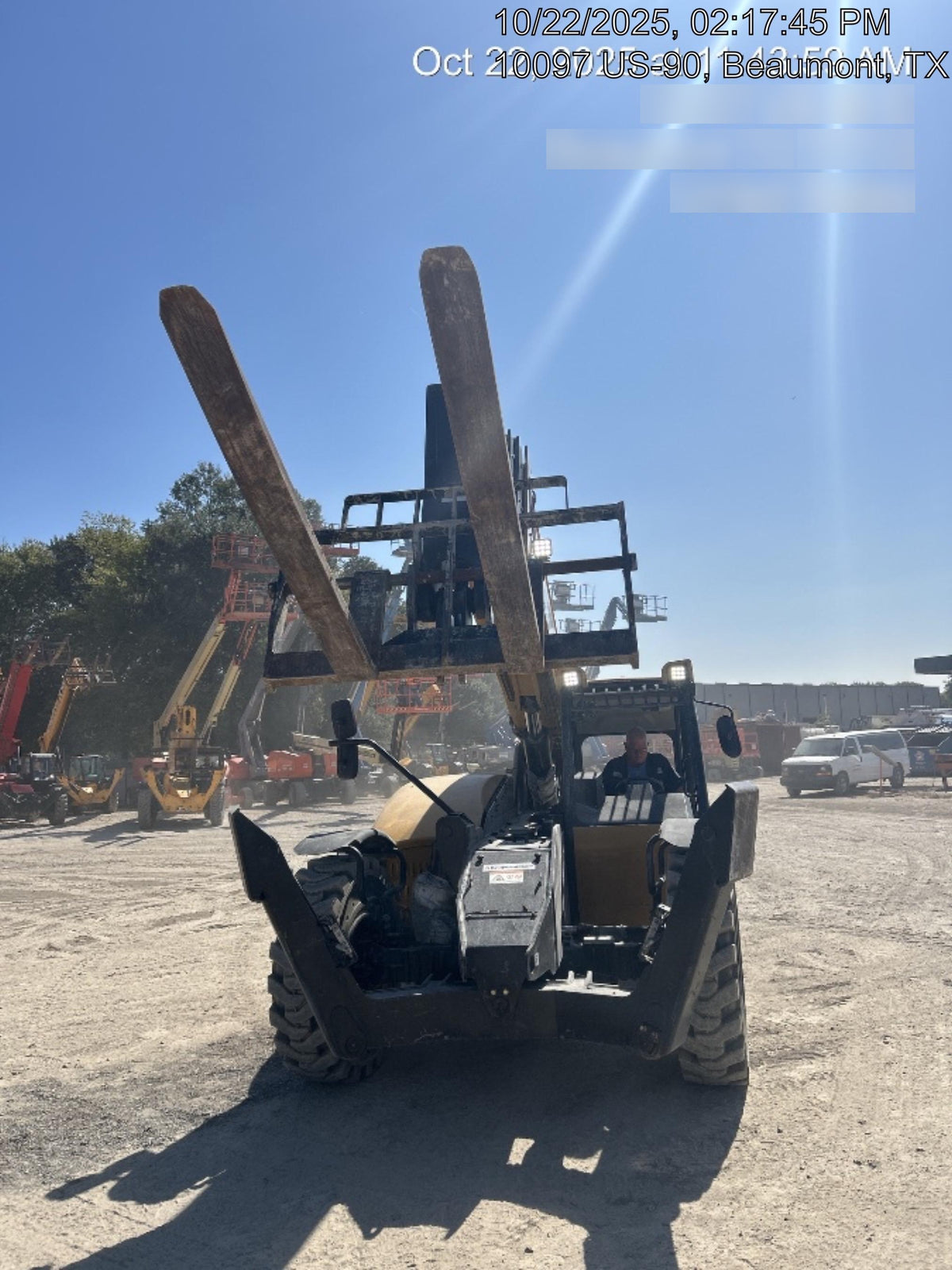 2023 SANY STH1056
